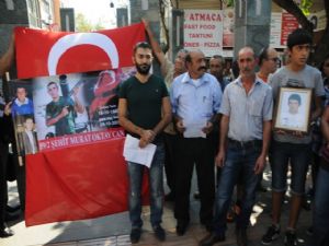 ANTALYA'DA ASKER AİLELERİNİN EYLEMİ 