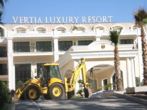 Antalya Da Yeni Acilan Otel De Alacak Eylemi