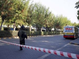 ANTALYA'DA ÇANTA PANİĞE NEDEN OLDU