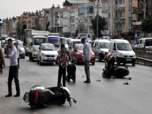 ANTALYA'DA KAZA : 2 YARALI